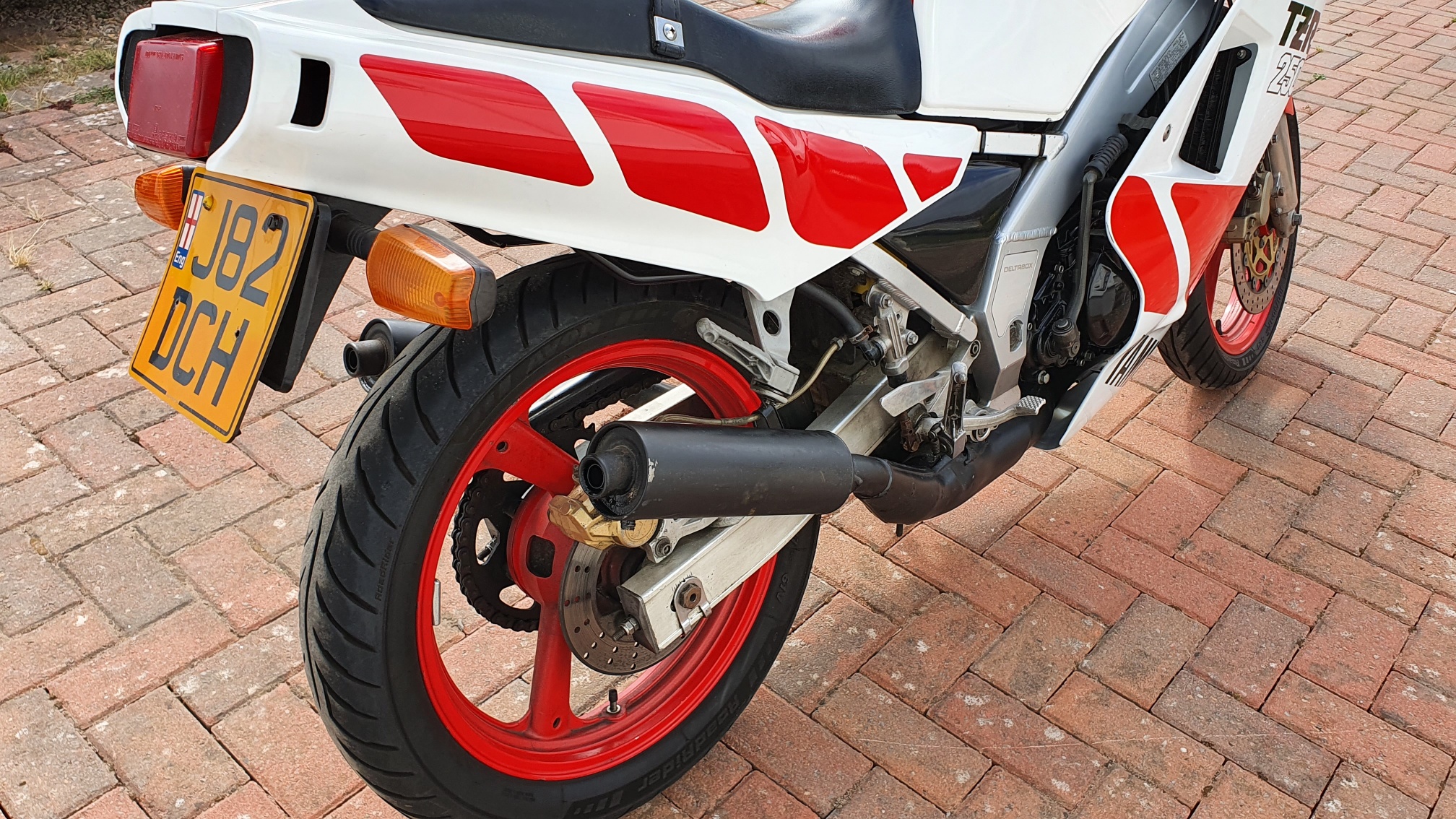 Yamaha TZR250 MA - Image 5