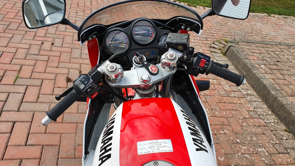 Yamaha TZR250 MA - Image 6